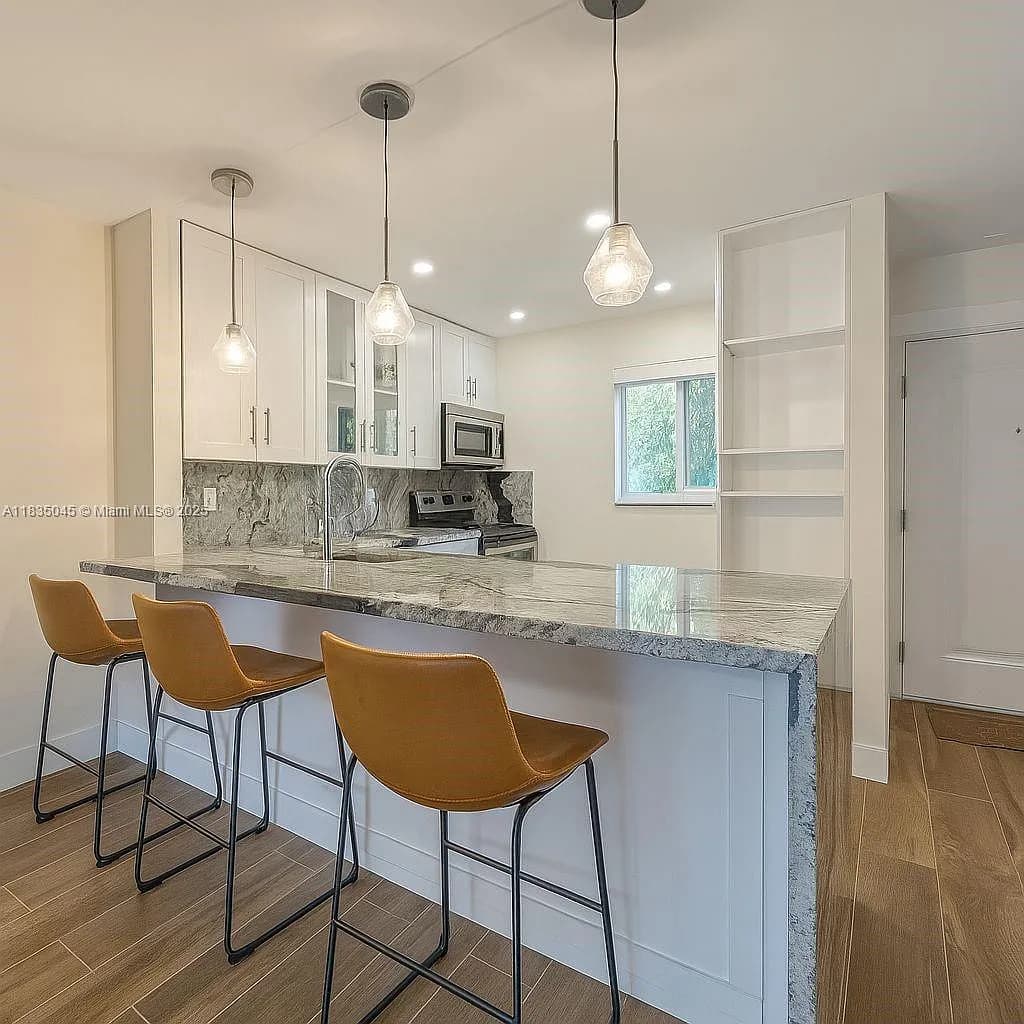 7707 Camino Real B-205, Miami